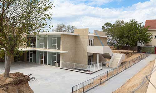 Nuevo pabellón escolar de secundaria del COLEGIO ALEGRA, en Madrid.. Construcciones Ruesma