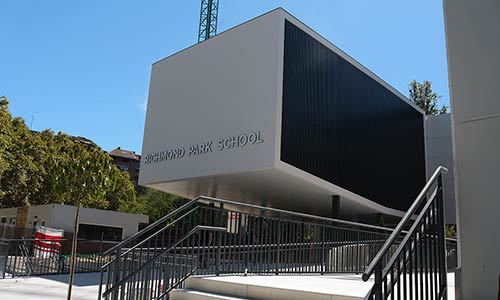 Construcción del Centro educativo privado RICHMOND PARK SCHOOL (Madrid). Construcciones Ruesma