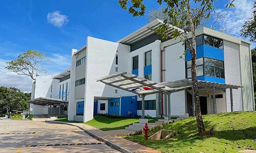 Colegio King´s College Panamá. Construcciones Ruesma